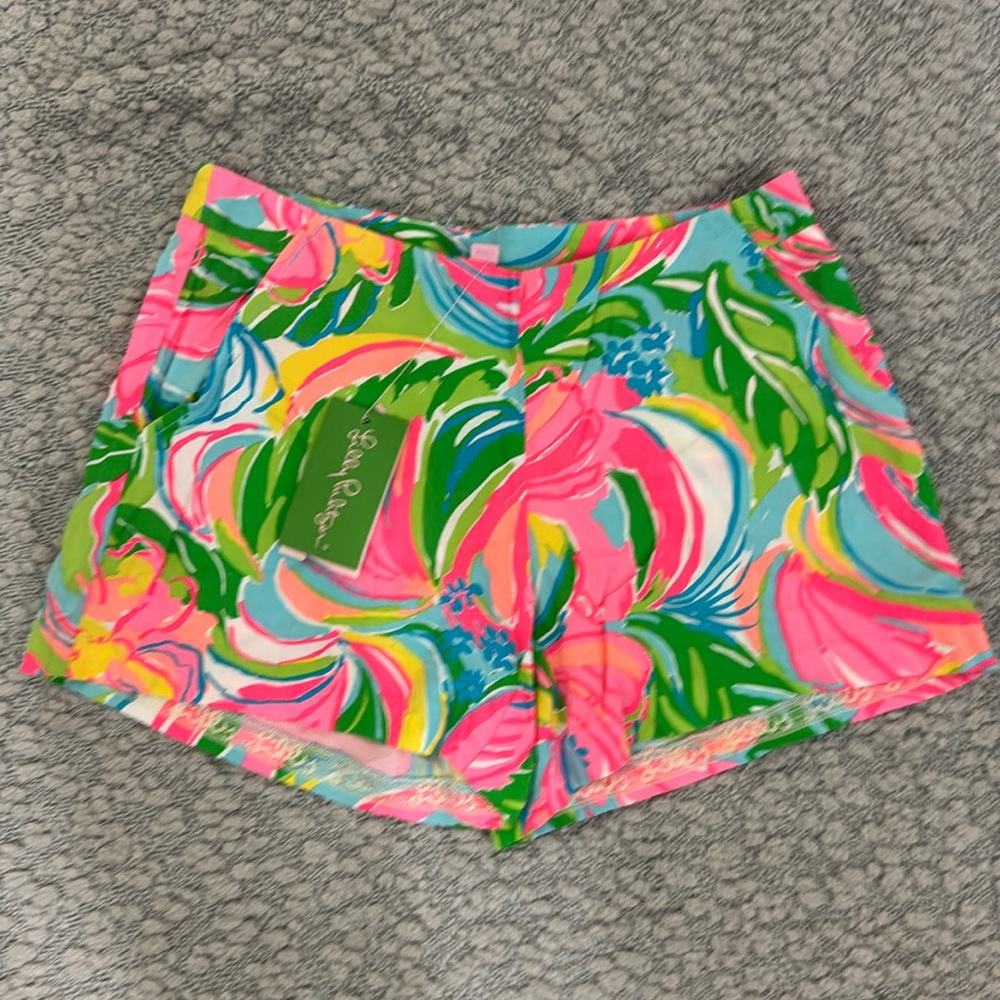 Lily Pulitzer Jeannie shorts size 00. Excellent condition. New with tag